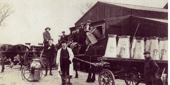 Mr Nutall and farm workers in 1915