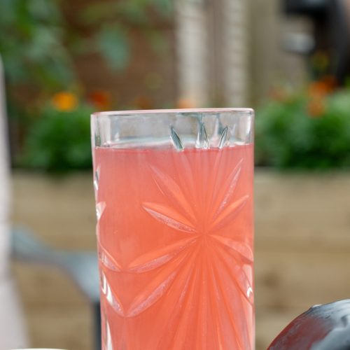 glass of belvoir raspberry lemonade